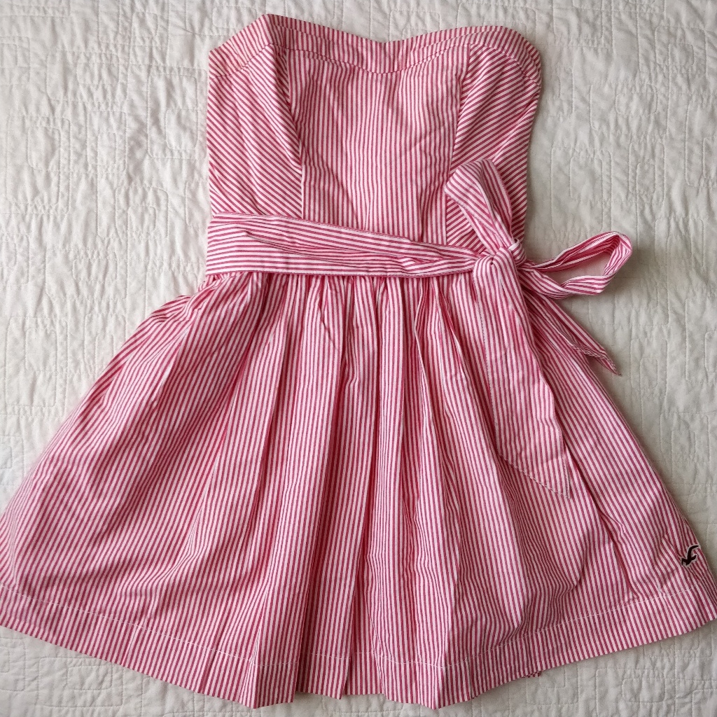 Hollister Babydoll Dress With Bow Hollister Babydoll Dress With Bow